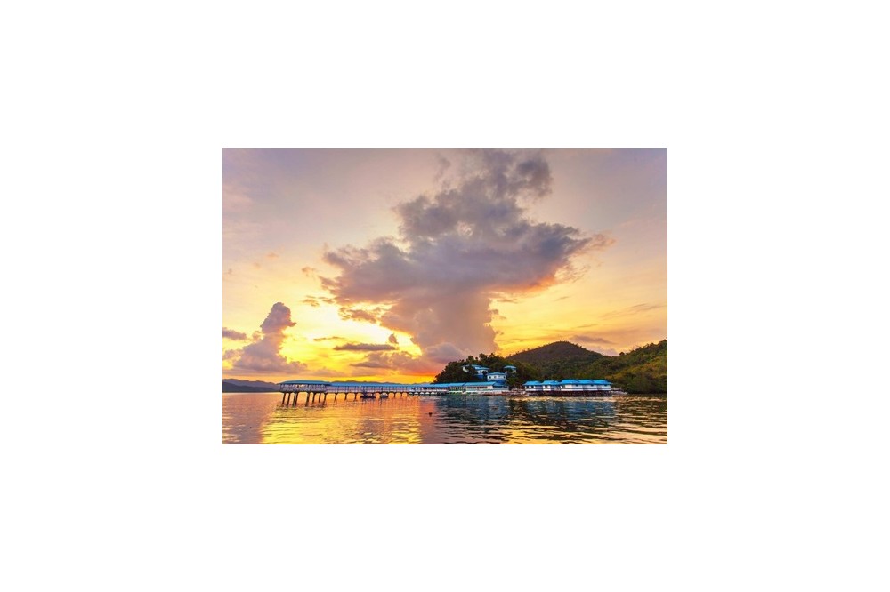 코론 언더워터 가든 리조트 (CORON UNDERWATER GARDEN RESORT)